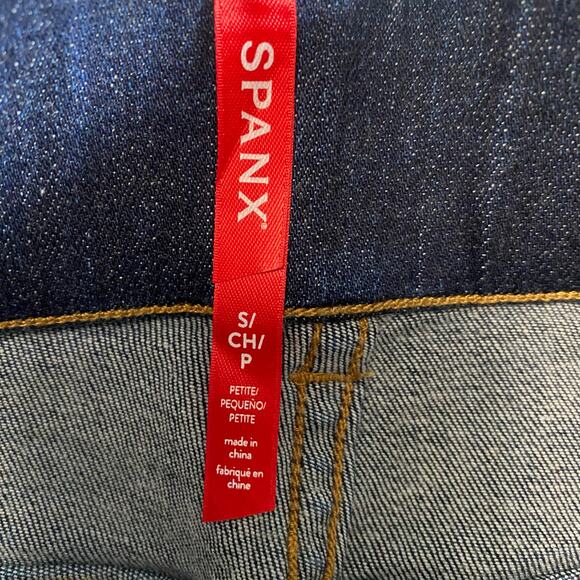 Spanx Flare Leg Pull On Jeans Women's Small Petite 32 inseam Shapewear #20327Q - Picture 9 of 9